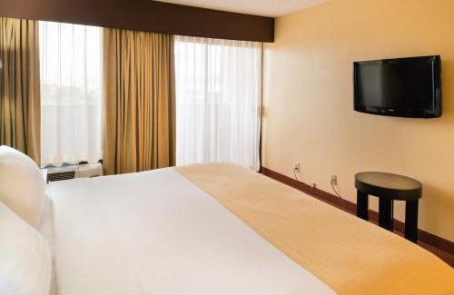 Interchange Square Hotel | GreenTree Hotel Phoenix West