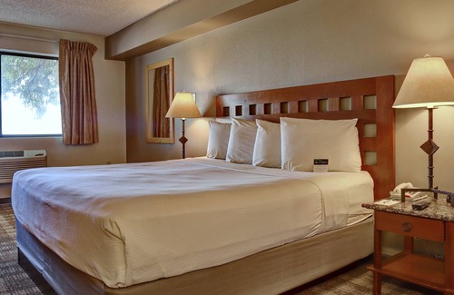 Northeast Heights Hotel | GreenTree Inn Albuquerque