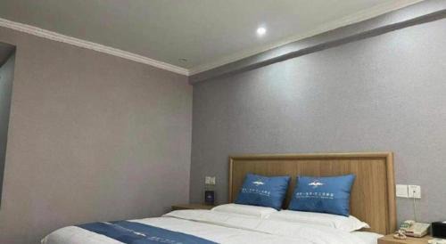 Yaohai Hotel | GreenTree Inn Anhui Yaohai District MingGuang Road Bus Station Express Hotel