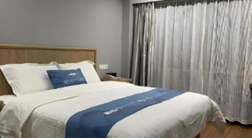 Yaohai Hotel | GreenTree Inn Anhui Yaohai District MingGuang Road Bus Station Express Hotel