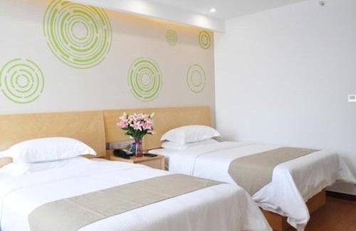 Mengzhou Hotel | GreenTree Inn Henan Jiaozuo Mengzhou Huifeng Road Express Hotel