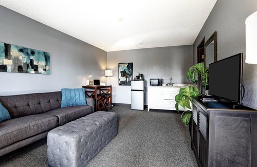 Prescott Valley Hotel | GreenTree Inn of Prescott Valley
