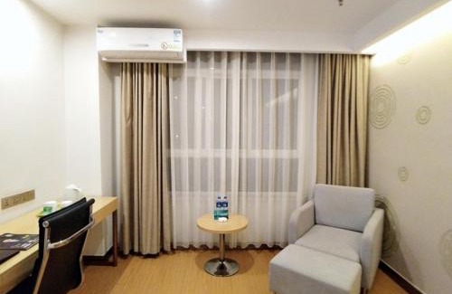 Baoji Hotel | GreenTree Inn Shanxi Baoji Fengxiang Donghu Business Hotel