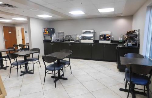 Pinetop Hotel | GreenTree Inn & Suites Pinetop