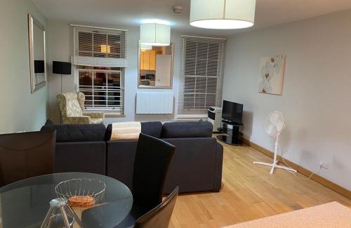 Greenwich West Apartment | GREENWICH CENTRE NKY APARTMENT