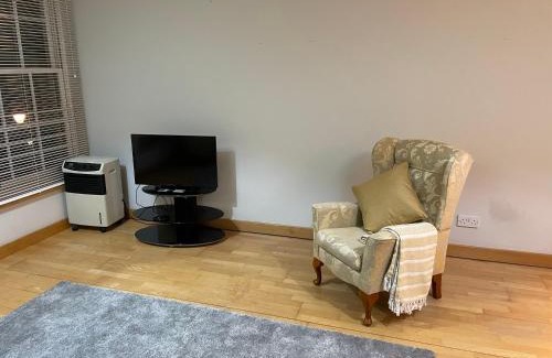 Greenwich West Apartment | GREENWICH CENTRE NKY APARTMENT