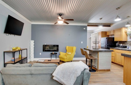 Greenwood Apartment | Greenwood Apt: 2 Mi to Self Regional Med Center!