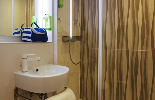 Vitrolles Hotel | Greet Hotel Marseille Provence Aéroport