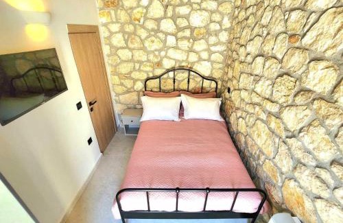Lefkakia Apartment | Gregory's Farm