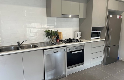 Leconfield House | Greta Getaway