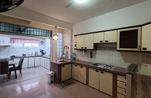 Taman Teh Teng Seng House | Grey Fantasy Homes Room #1