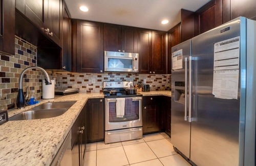 Hallandale Beach House | Grey Manor – Spacious 3BR/2BA Hallandale Home, Heated Pool & Smart Amenities
