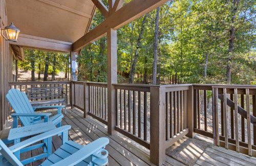 Reeds Spring House | Grey Moose Lodge with Amenities Access