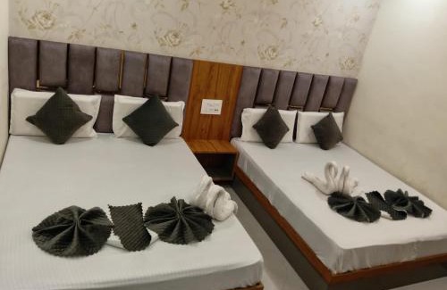 Amritsar Bed & Breakfast | Grey stone stays-150 meters From Golden Temple