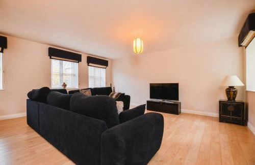 Nunthorpe House | Grey Towers Stables 3 bedroom set in private grounds