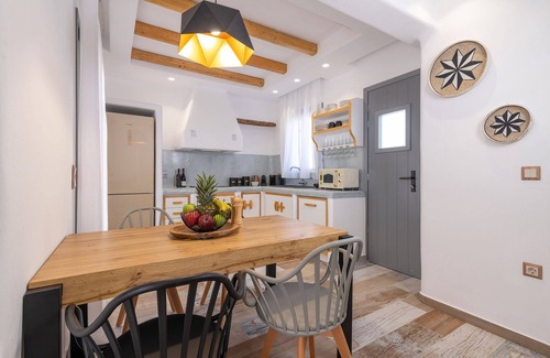 Glinado House | Grey Villa - Naxian Sunset Villas complex