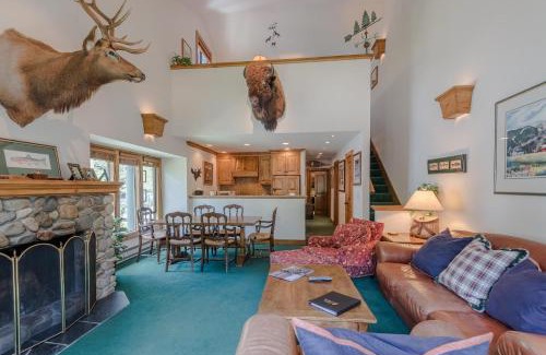 Warm Springs House | Greyhawk Condo 10