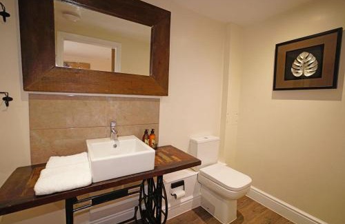 Edenbridge Bed & Breakfast | Greyhound Hever