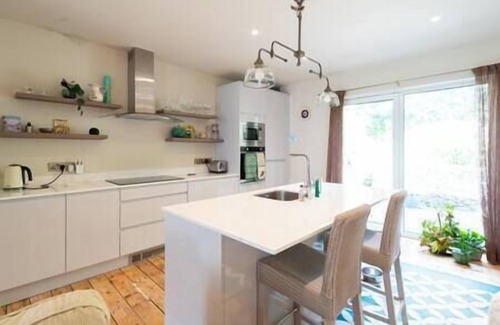 Dingle House | Greys Lane Villa - Dingle