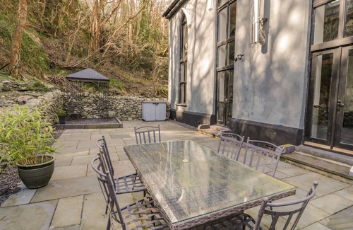 Cwm-y-glo Cottage | Greystones Chapel