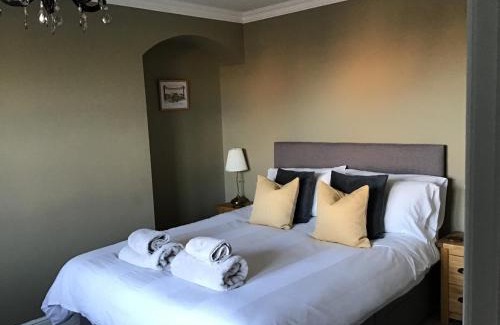 Ruswarp House | Greystones guesthouse