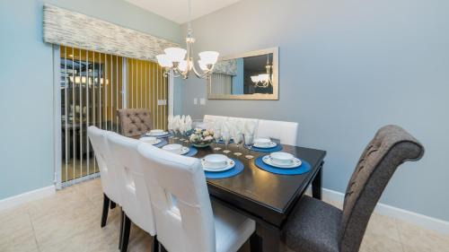 West Kissimmee House | GRH9260 - Paradise Palms Resort - 4 Bed 3 Baths Townhome