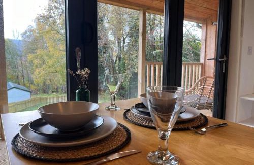 Roybridge House | Grianach Cabin