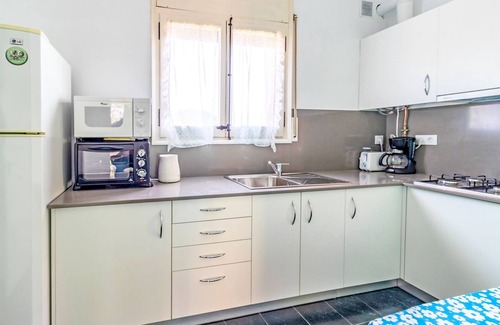 Llanca Apartment | Grifeu 14 - Apartment with terrace and garden