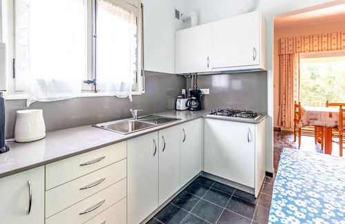 Llanca Apartment | Grifeu 14 - Apartment with terrace and garden