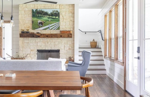La Grange House | Grill & Chill Vibes | Enjoy Ranch Life | Cottonwood Ranch
