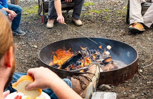 Kenai Cabin | Grill|Close to Fishing|Cabin 3
