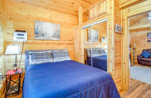Show Low House | Grill, Fire Pit Pet-Friendly Lakeside Cottage!