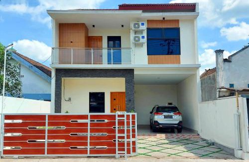 Mertoyudan Villa | Griya Anindita