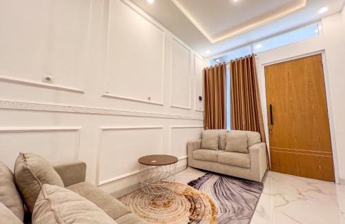 Ngaglik House | Griya Mahoni Palagan Homestay Jogja