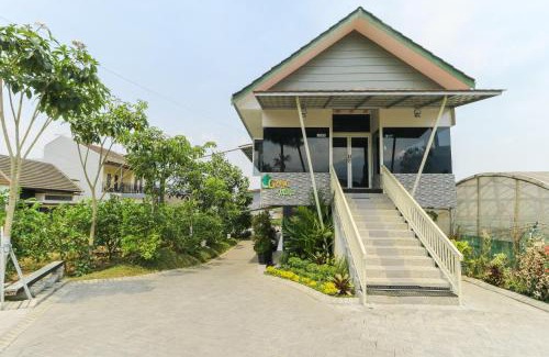 Sidomulyo House | Griya Mulya near Alun Alun Batu Mitra RedDoorz