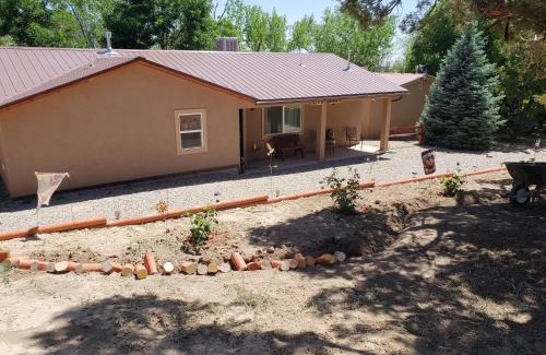 Cortez House | Grizzly Roadhouse Bed and Breakfast
