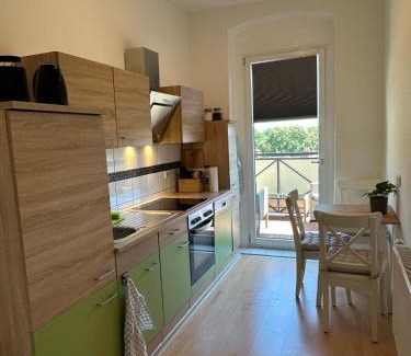 Ilversgehofen Apartment | Große Ferienwohnung für Gruppen und Familien bis 8 Personen mit Balkon