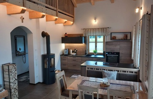 Freyung Apartment | Große Ferienwohnung mit Whirlpool und Grillmöglichkeit