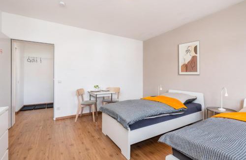 Baesweiler Apartment | Große Wohnung mit 7 Betten und Balkon