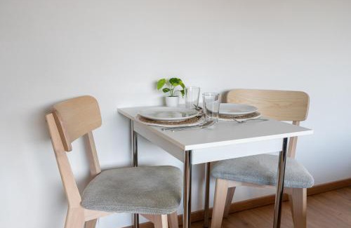 Baesweiler Apartment | Große Wohnung mit 7 Betten und Balkon
