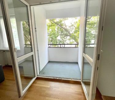 Wilmersdorf Apartment | Großes Apartment 3 Zimmer bis zu 8 Personen Zentral am Kudamm
