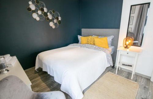 Alfter Villa | Großzügiges Haus mit Pool am Stadtrand Bonn