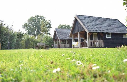 Voorthuizen House | Groepsverblijf (18p) – 3 Houtlodges bij elkaar op Vakantiepark De Boshoek