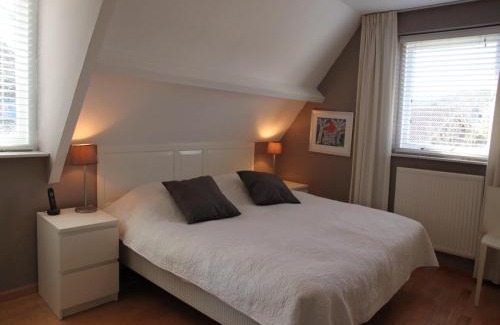 Groet Villa | Groet Villa Stay with Garden Views