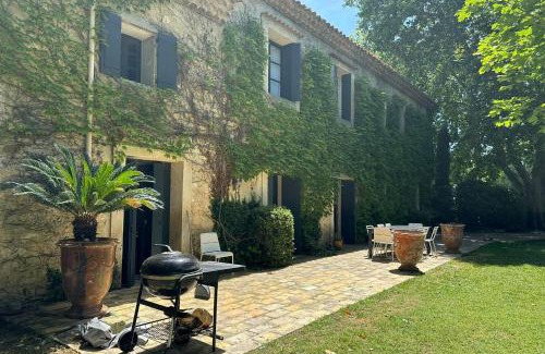 Mudaison House | GROOMI The Grand Mas Domaine du Moulin de Perdrix