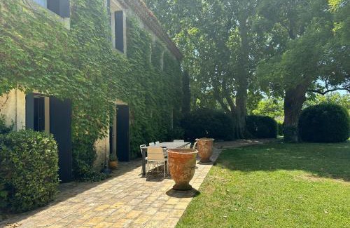 Mudaison House | GROOMI The Grand Mas Domaine du Moulin de Perdrix