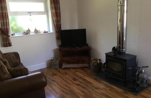 Thornton-Cleveleys House | Grooms cottage