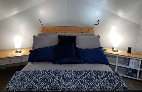 Indian Mountain Cottage | Groovy Hippie Dome! / Full RV Hookups too!