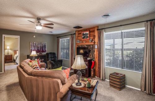 Ruidoso House | Groovy View