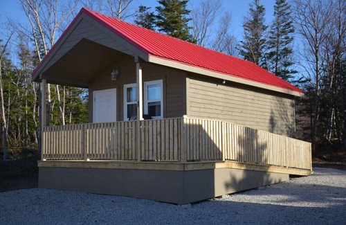 Rocky Harbour House | Gros Morne Tiny Chalets